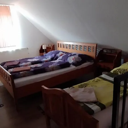 Gecse-villa Apartament